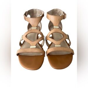 Naturalizer Women's Juniper Sandals Tan With Gold Accents Size 7.5 M